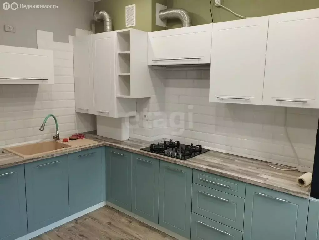 2-комнатная квартира: Калининград, улица Сержанта Мишина, 68А (52 м) - Фото 0