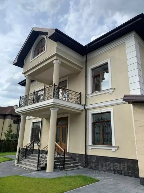Коттедж в Московская область, Химки городской округ, д. Голиково ул. ... - Фото 1
