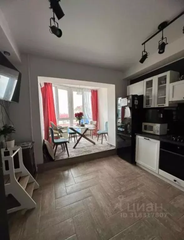 2-к кв. Саха (Якутия), Якутск 203-й мкр, 7 (57.0 м) - Фото 0