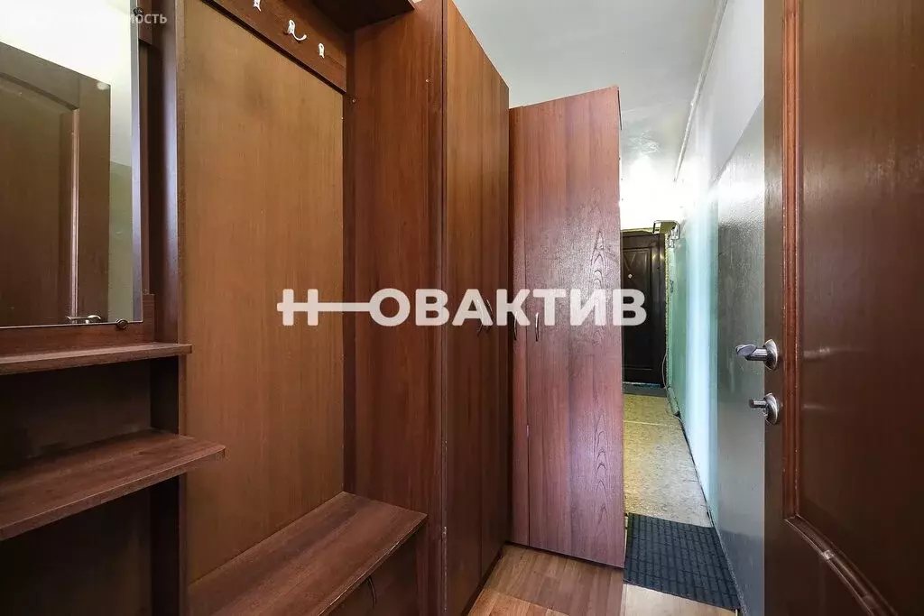 2-комнатная квартира: Новосибирск, улица Кошурникова, 53 (48 м) - Фото 0