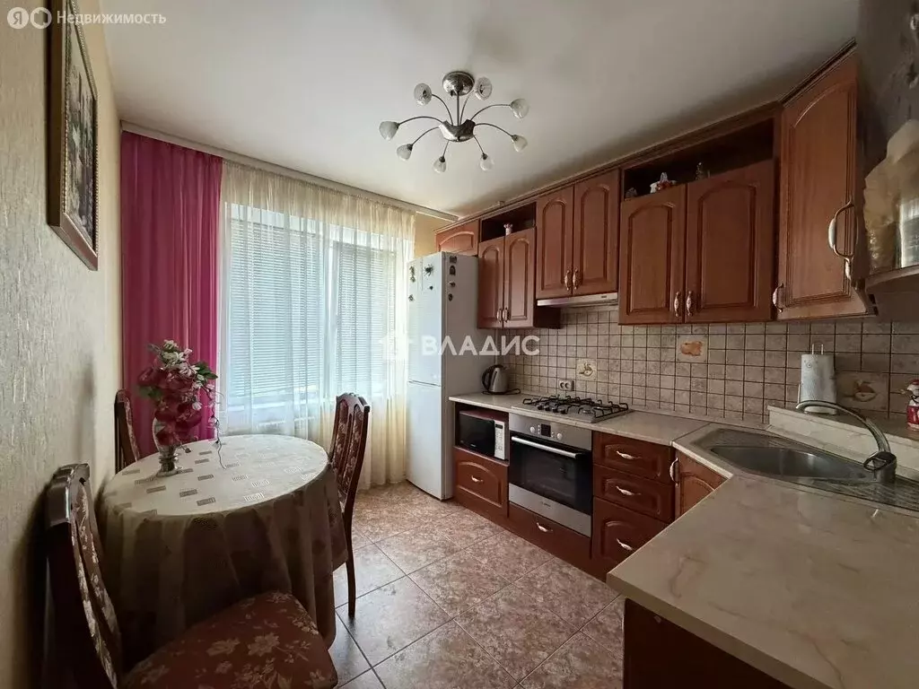 3-комнатная квартира: Белгород, Первомайская улица, 11 (59.7 м) - Фото 1