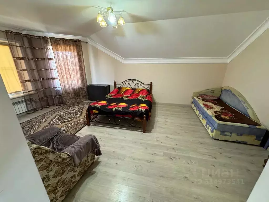 Дом в Дагестан, Каспийск Кемпинг мкр, ул. 2-я Линия, 26 (100 м) - Фото 1