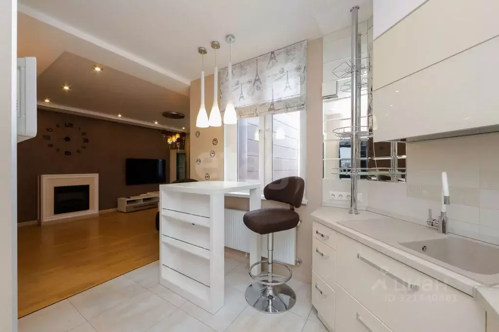 3-к кв. Калининградская область, Калининград ул. Горького, 98 (84.2 м) - Фото 2