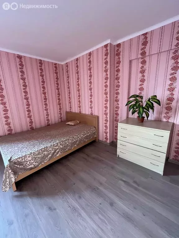 4-комнатная квартира: Казань, улица Академика Глушко, 8 (72.7 м) - Фото 1