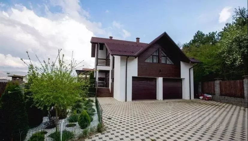 Дом в Крым, Симферопольский район, Добровское с/пос, с. Краснолесье ... - Фото 0