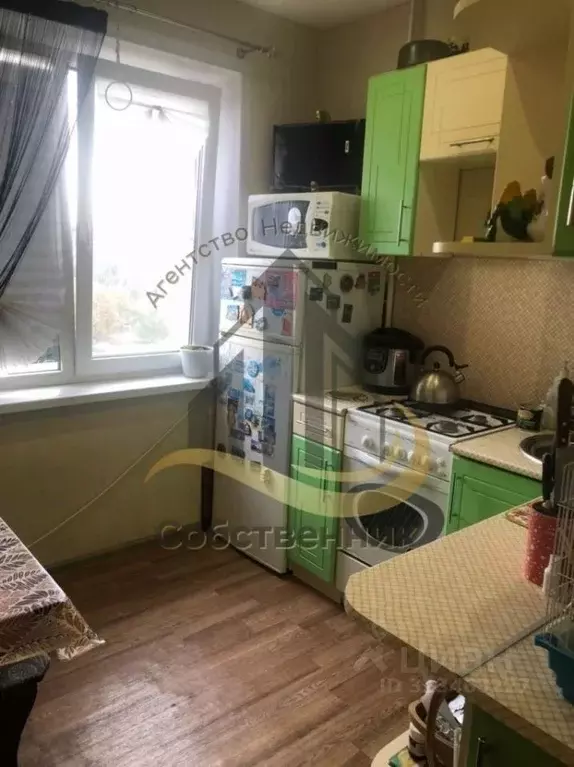 2-к кв. Белгородская область, Старый Оскол Молодогвардеец мкр, 16 ... - Фото 1