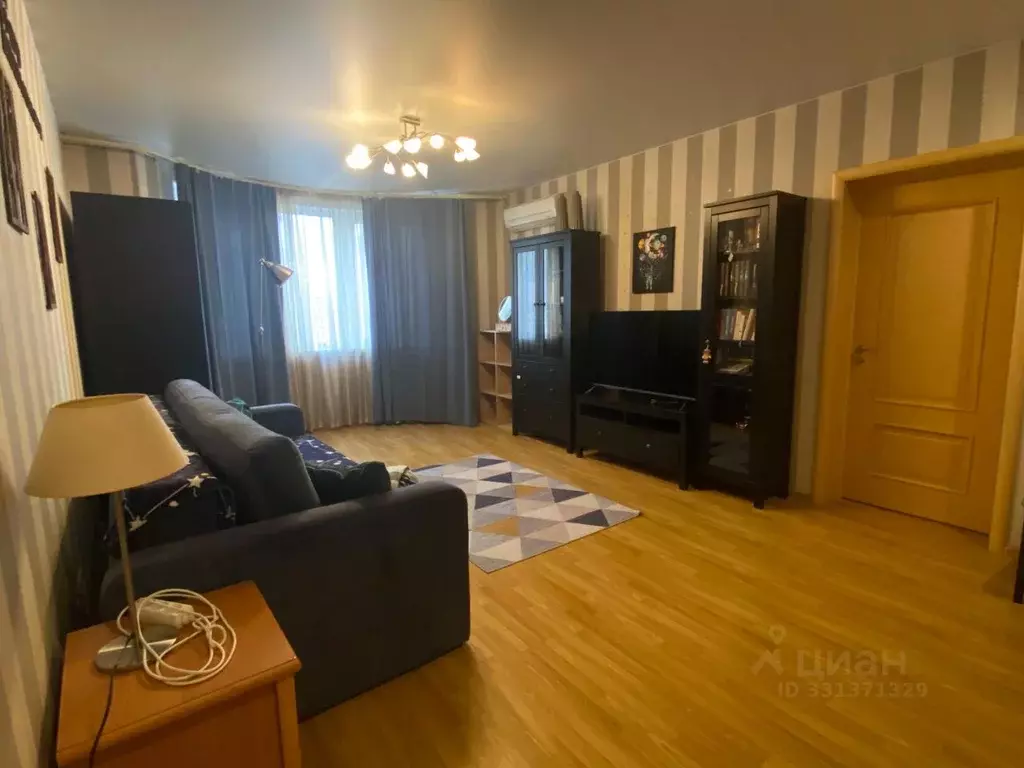 2-к кв. Московская область, Красногорск бул. Ильинский, 5 (70.8 м) - Фото 1
