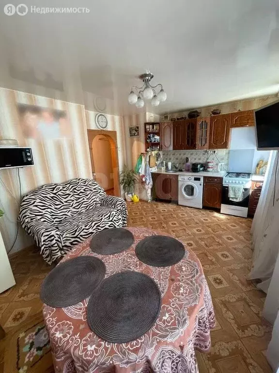 3-комнатная квартира: Аша, улица Озимина, 38 (71 м) - Фото 0