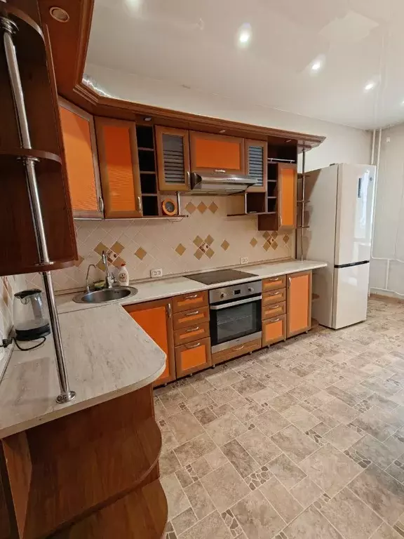3-к кв. Алтайский край, Барнаул Новгородская ул., 26 (98.0 м) - Фото 1