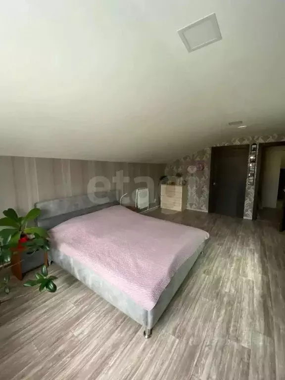 Дом в Свердловская область, Нижний Тагил ул. Калинина, 5 (206 м) - Фото 1