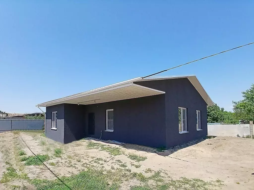Дом в Волгоградская область, Среднеахтубинский район, Куйбышевское ... - Фото 1