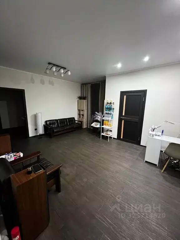 Помещение свободного назначения в Тульская область, Тула просп. ... - Фото 1