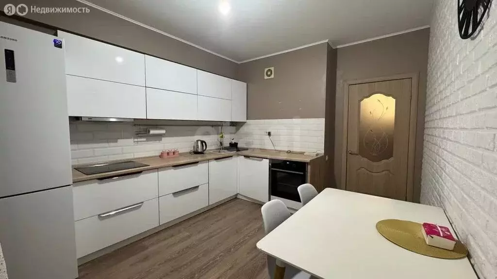 2-комнатная квартира: Улан-Удэ, 102-й микрорайон, улица Ринчино, 2В ... - Фото 1