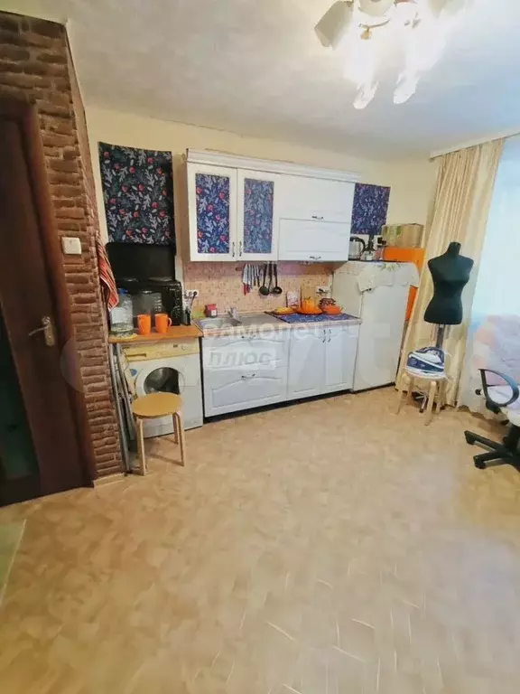 Комната 17 м в 1-к., 1/5 эт. - Фото 0