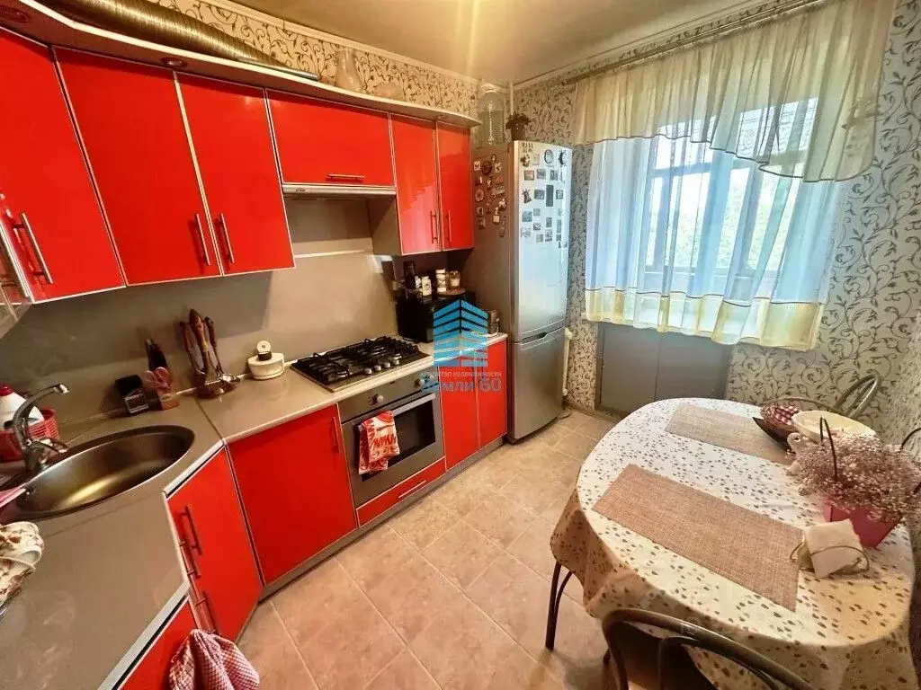 3-к кв. Псковская область, Великие Луки ул. Заслонова, 33 (60.0 м) - Фото 1