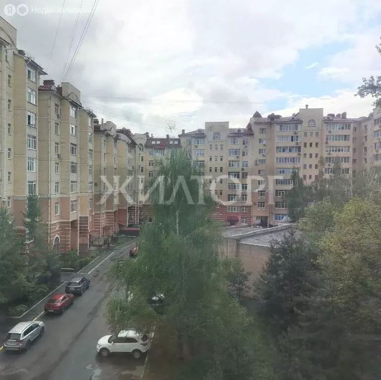 3-комнатная квартира: Орёл, улица 60-летия Октября, 9 (66 м) - Фото 0