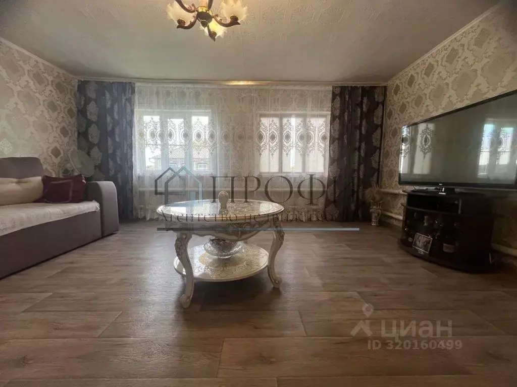 Дом в Белгородская область, Новооскольский муниципальный округ, с. ... - Фото 2