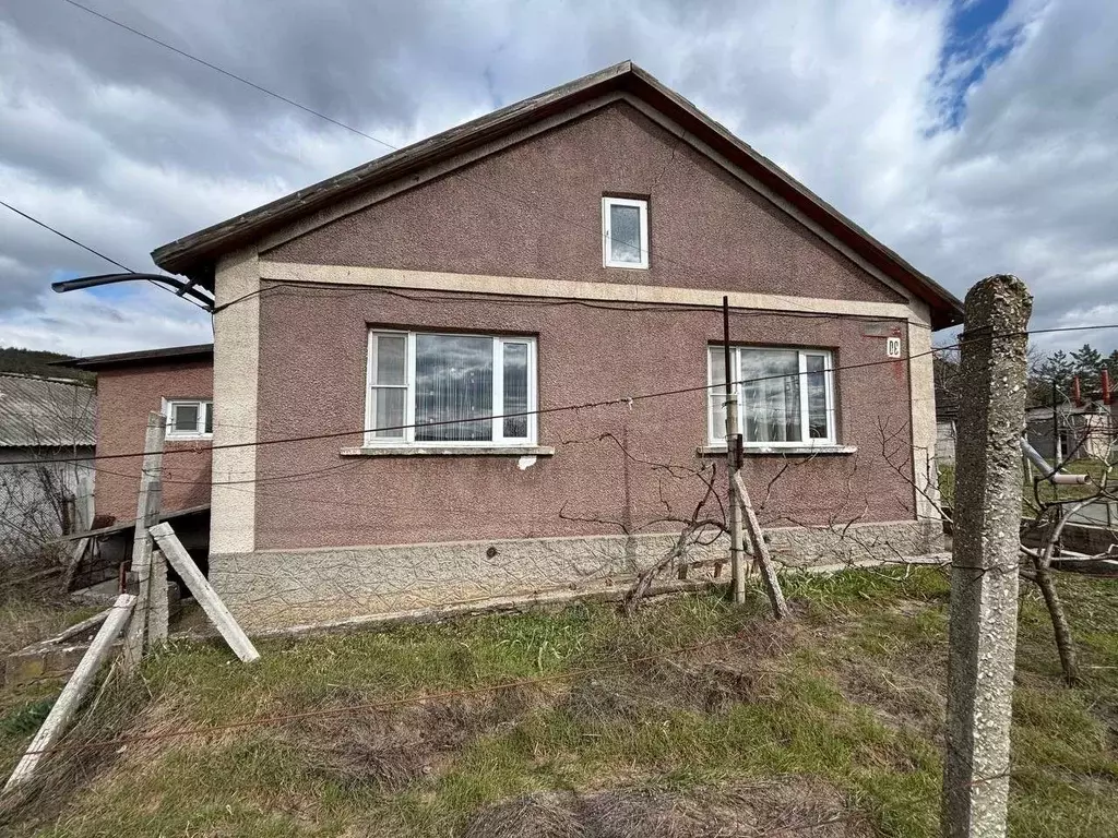 Дом в Севастополь с. Верхнесадовое, ул. Одинцова, 20 (104 м) - Фото 1