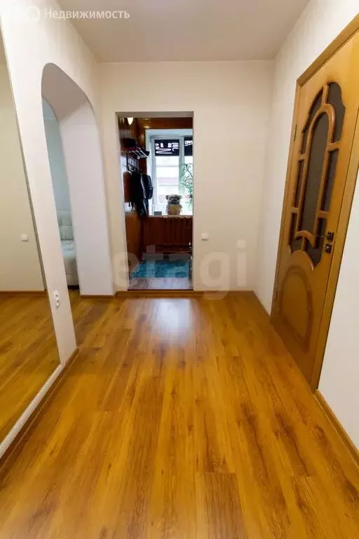 3-комнатная квартира: Ялуторовск, улица Свободы, 18 (65 м) - Фото 1