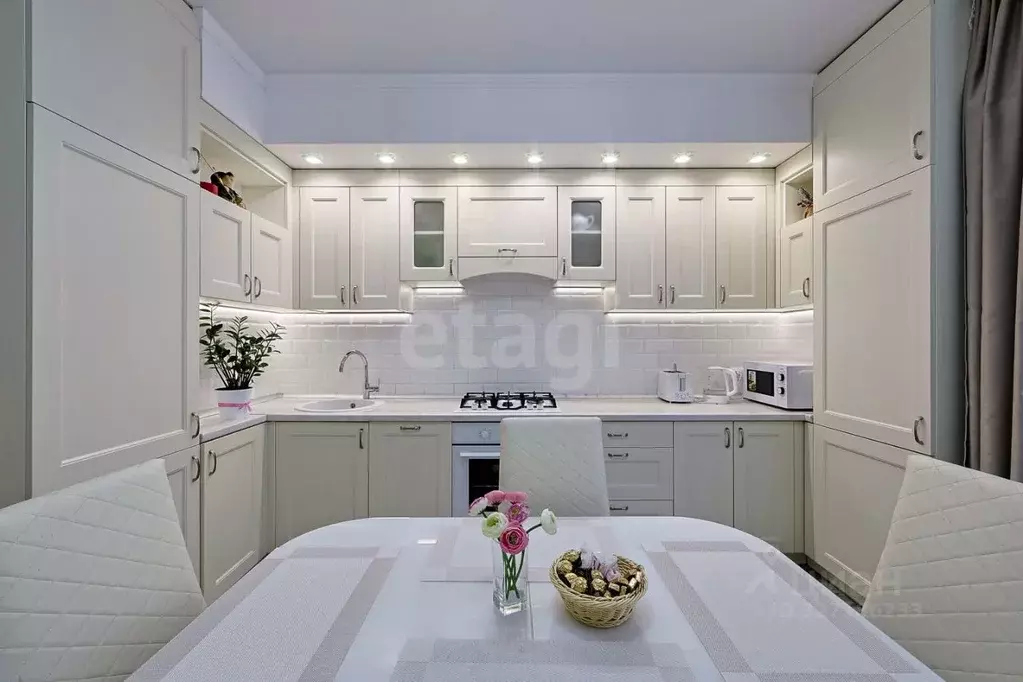 3-к кв. Калининградская область, Калининград ул. Виктора Денисова, 24 ... - Фото 1