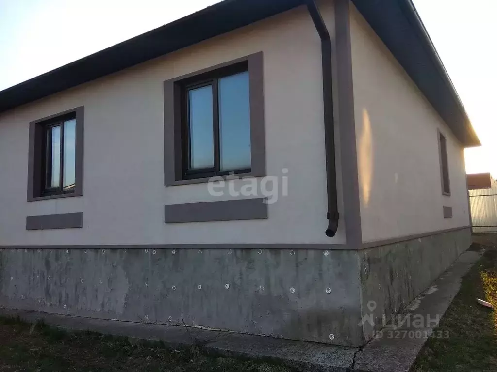 Дом в Ростовская область, Морозовский район, Вознесенское с/пос, пос. ... - Фото 1