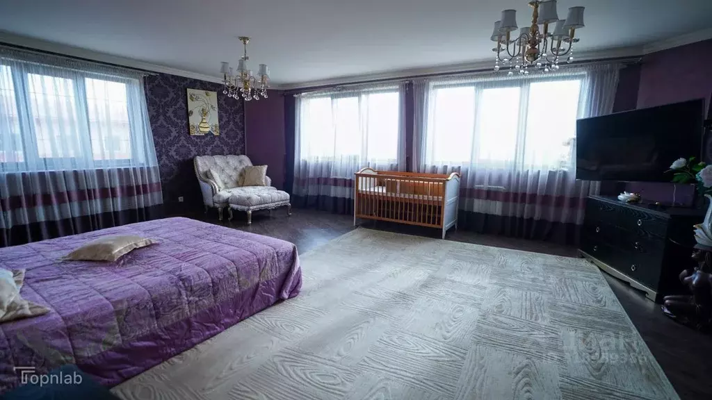 Дом в Камчатский край, Елизовский район, Новоавачинское с/пос, пос. ... - Фото 1