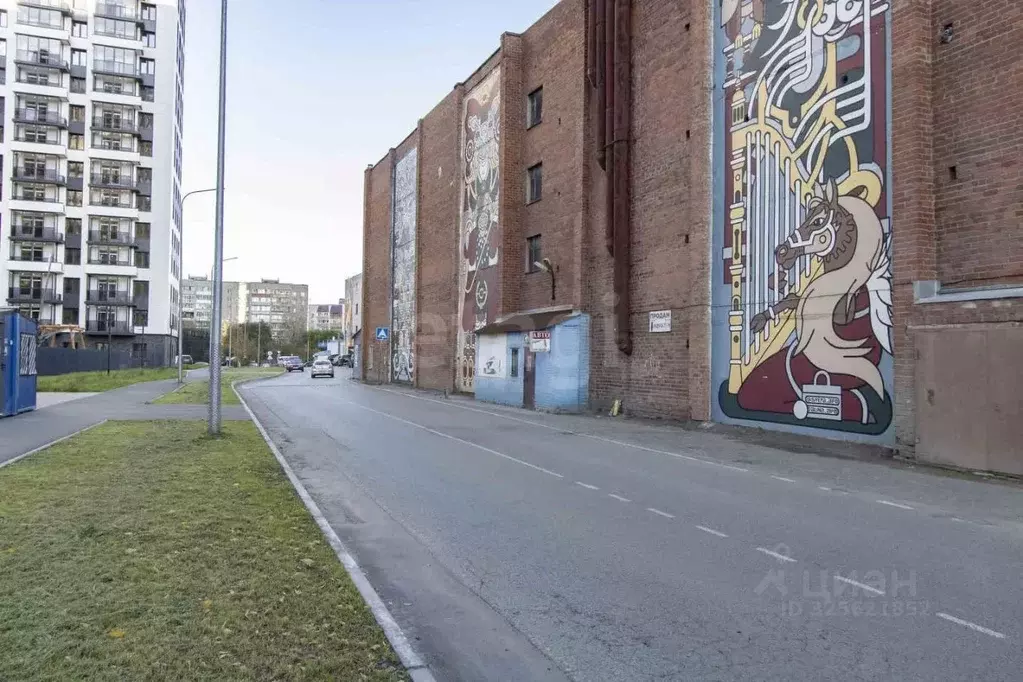 Гараж в Тюменская область, Тюмень Северная ул., 11 (17 м) - Фото 1