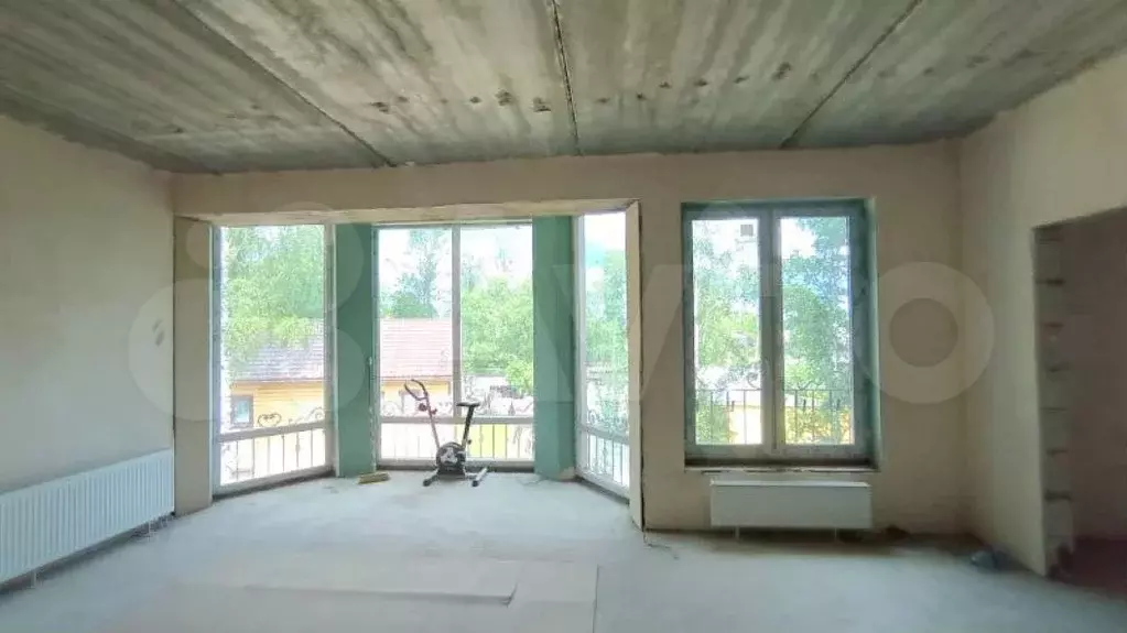 3-к. квартира, 73 м, 3/3 эт. - Фото 1