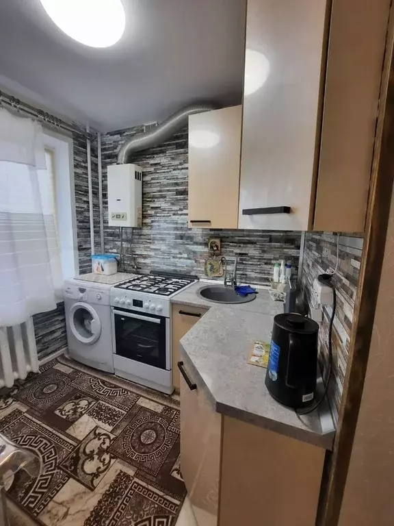 2-к. квартира, 43,5 м, 2/5 эт. - Фото 0