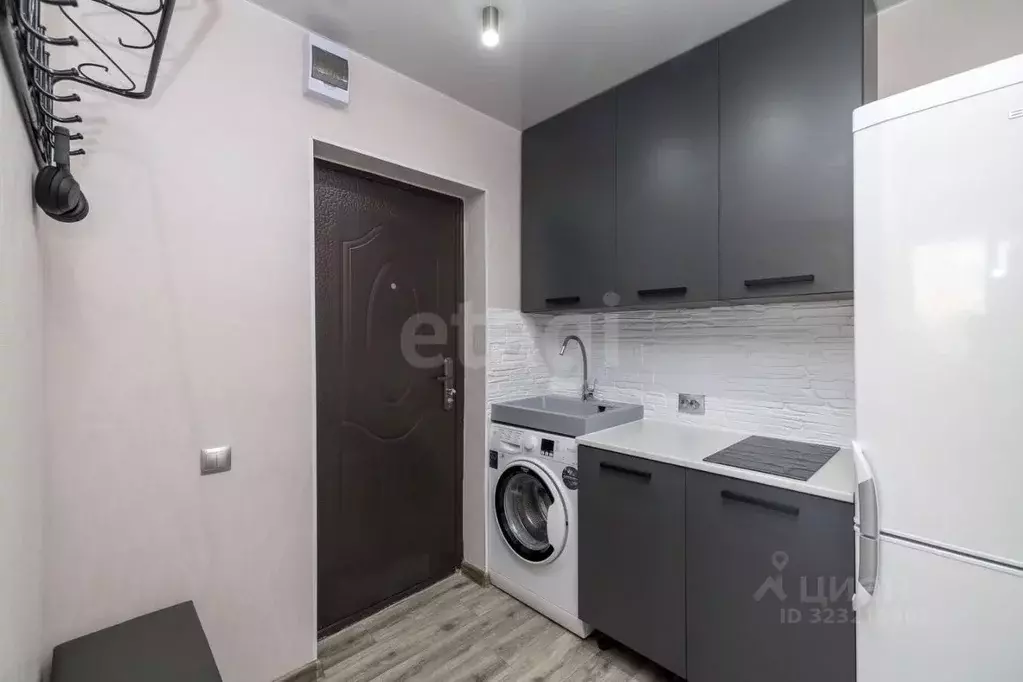 Студия Тюменская область, Тюмень ул. Котовского, 13 (18.0 м) - Фото 1