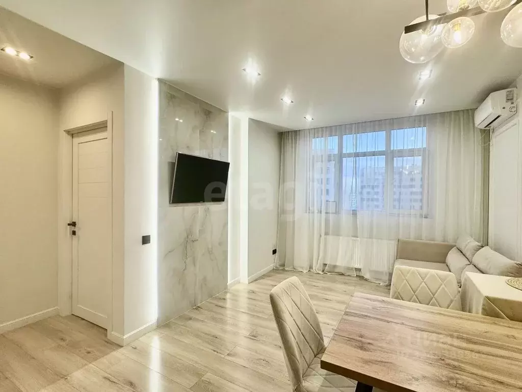 1-к кв. Тюменская область, Тюмень ул. Первооткрывателей, 6 (38.0 м) - Фото 2