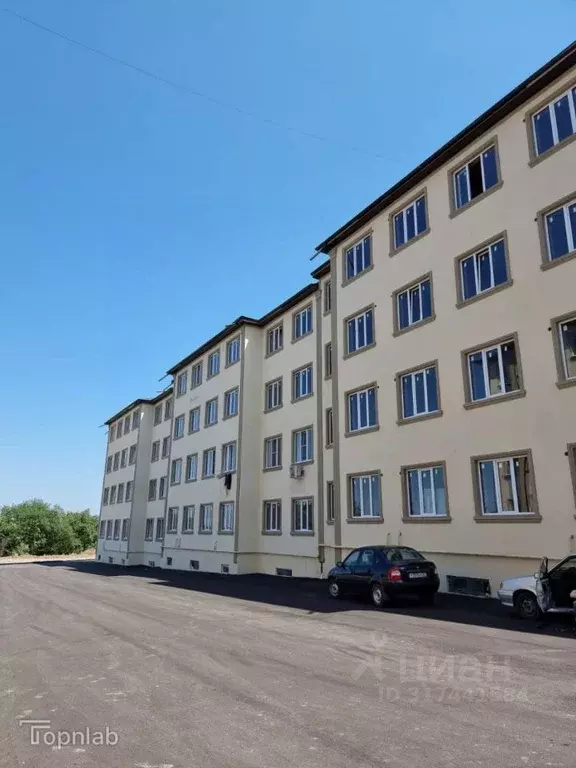 2-к кв. Кабардино-Балкария, Нальчик ул. Солнечная, 10к2 (68.52 м) - Фото 0