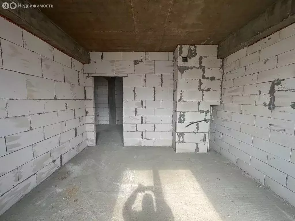 3-комнатная квартира: Махачкала, улица Аскерханова, 9Г (79.9 м) - Фото 1