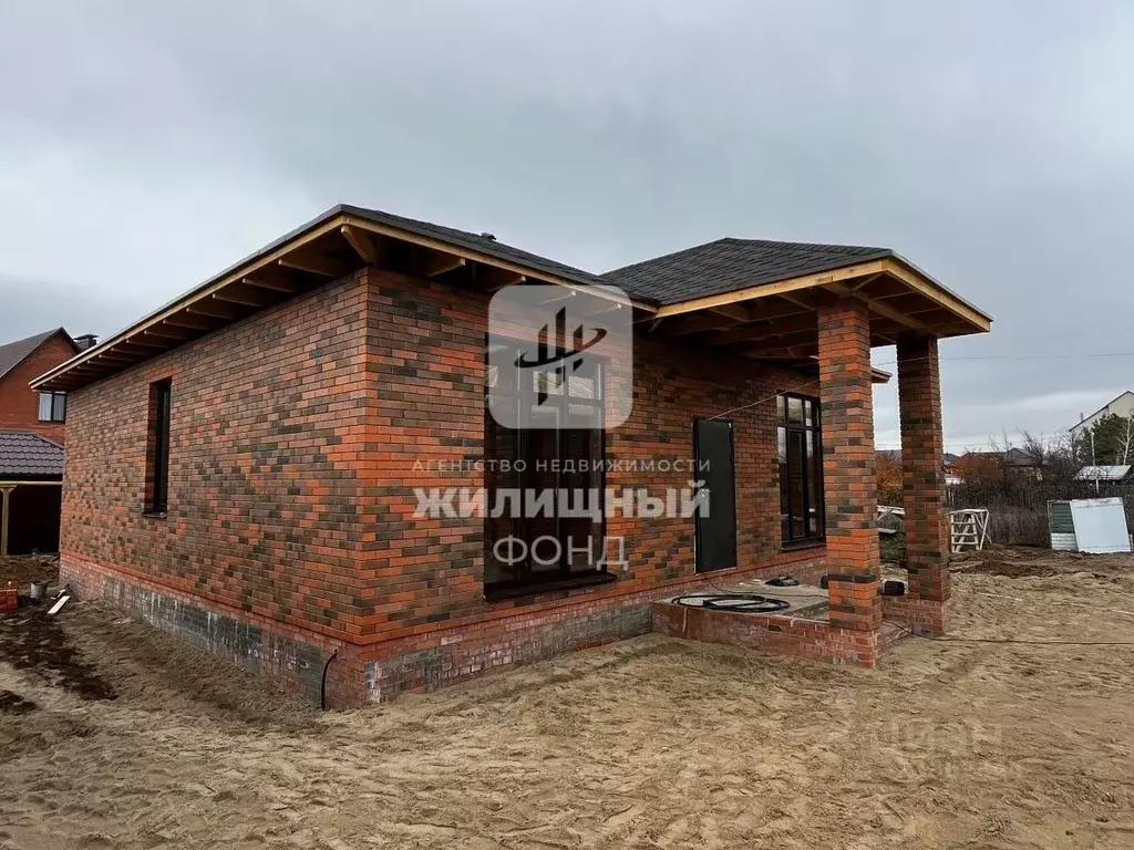 Дом в Саратовская область, Энгельсский район, Красноярское ... - Фото 2