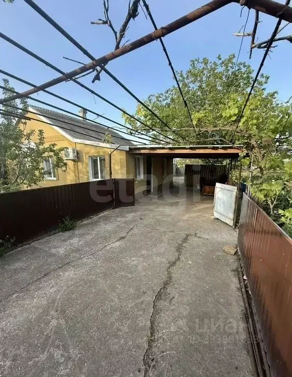 Дом в Крым, Красноперекопский район, Вишневское с/пос, с. Зеленая Нива ... - Фото 1