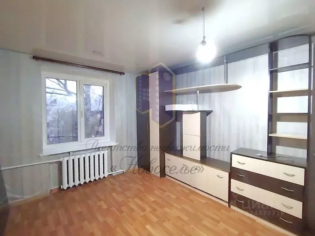 1-к кв. Белгородская область, Старый Оскол Интернациональный мкр, 29 ... - Фото 0