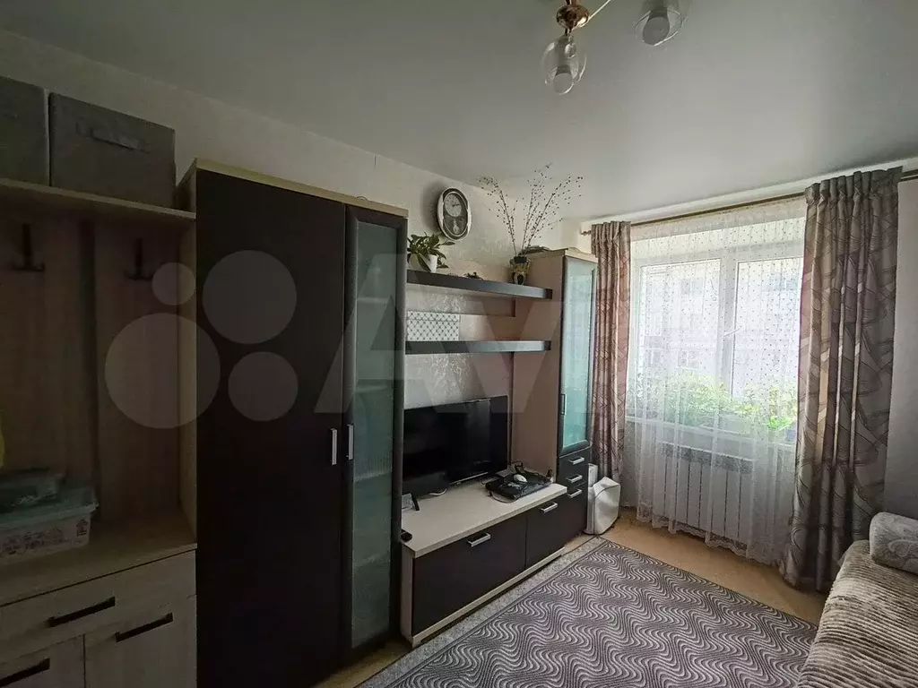 Комната 13,8 м в 3-к., 2/3 эт. - Фото 1