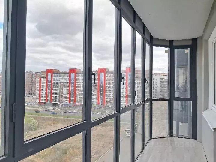 2-к кв. Хакасия, Абакан ул. Генерала Тихонова, 12к3 (53.4 м) - Фото 1