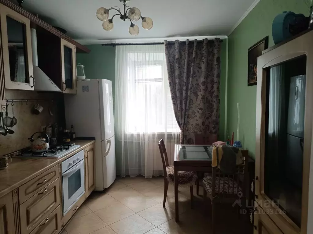 2-к кв. Воронежская область, Воронеж ул. Серафимовича, 41А (60.0 м) - Фото 0