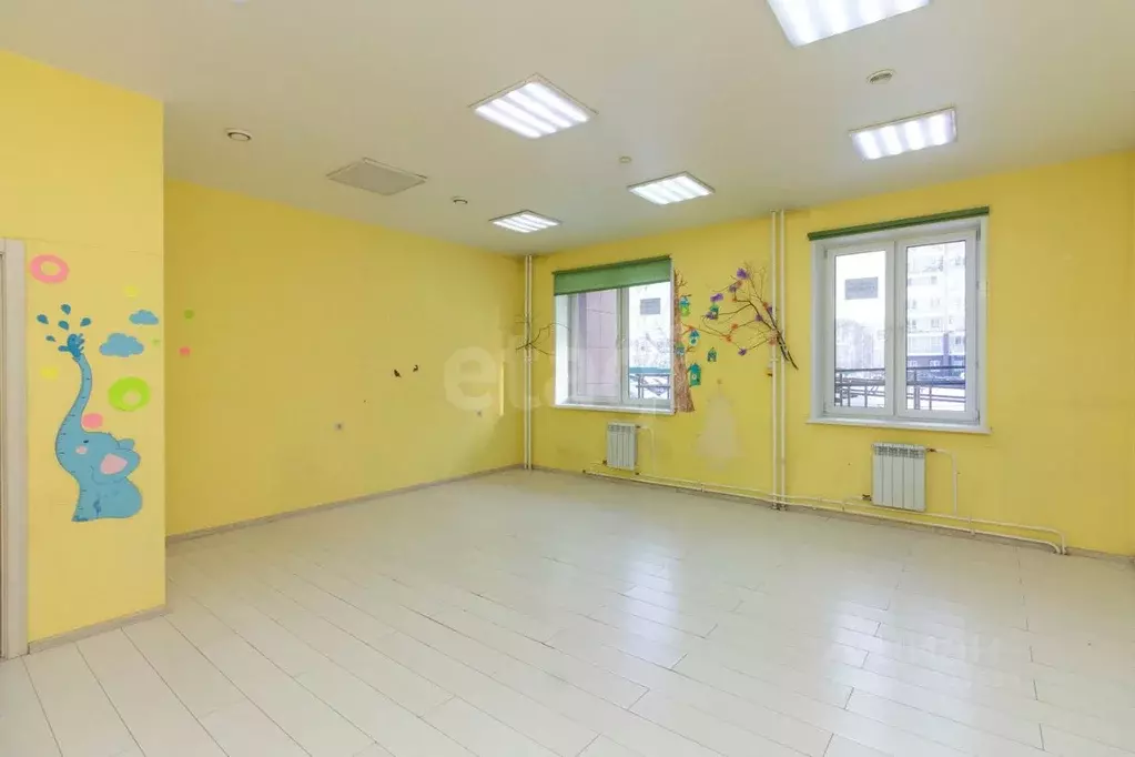 Помещение свободного назначения в Красноярский край, Красноярск ... - Фото 1