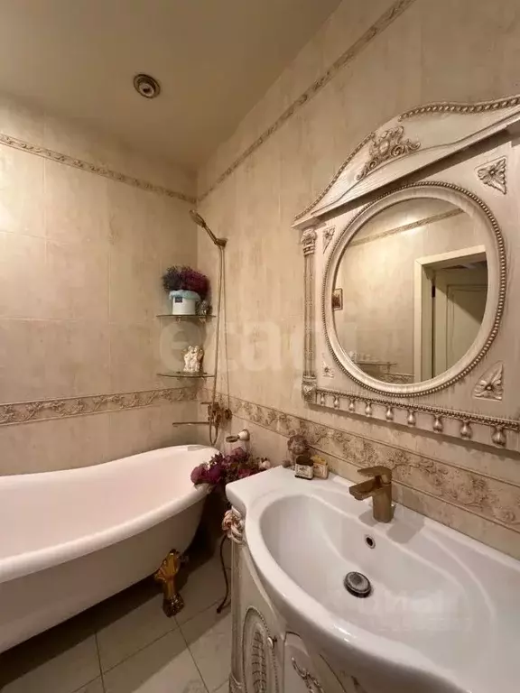 4-к кв. Северная Осетия, Владикавказ Московское ш., 3Ж (236.0 м) - Фото 1