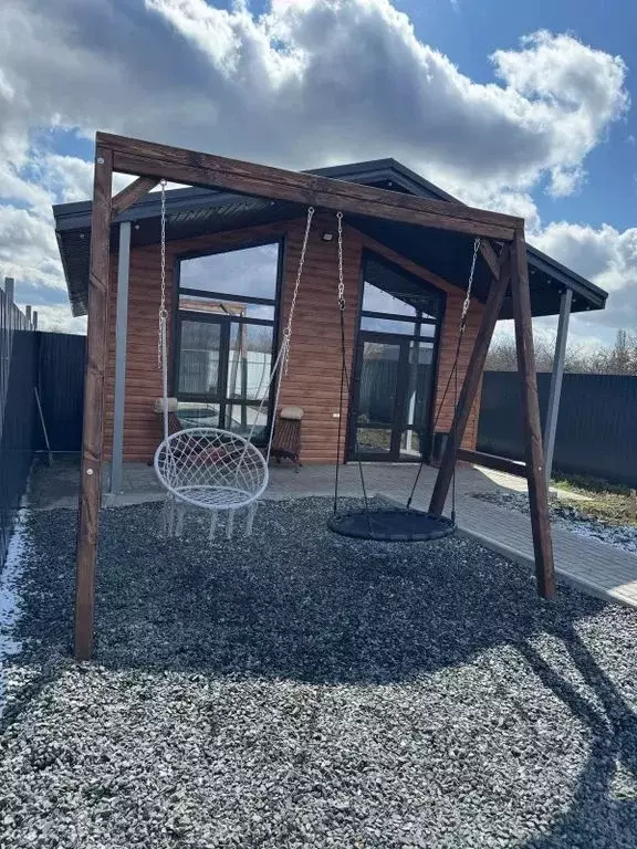 Дом в Белгородская область, Корочанский район, Погореловское с/пос, с. ... - Фото 2