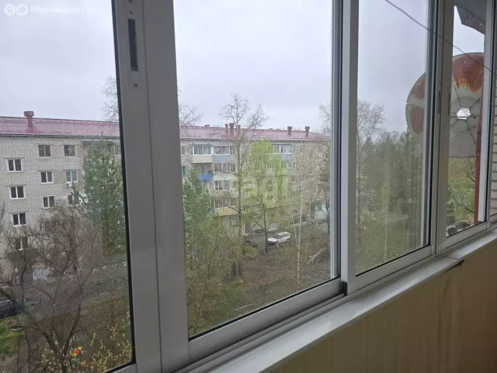 4-комнатная квартира: Хабаровск, улица Казачья Гора, 12 (78.4 м) - Фото 0