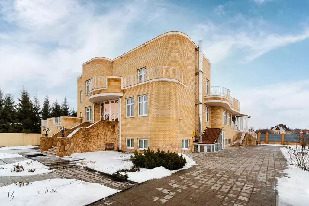 Коттедж в Омская область, Омск Юго-Западная ул. (800 м) - Фото 1