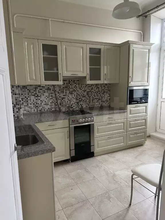 4-к. квартира, 90 м, 9/9 эт. - Фото 0