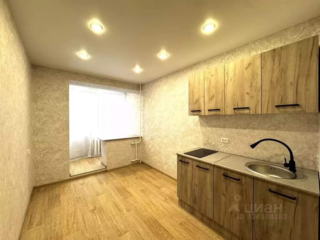 Студия Тюменская область, Тюмень ул. Мельникайте, 67 (13.0 м) - Фото 1