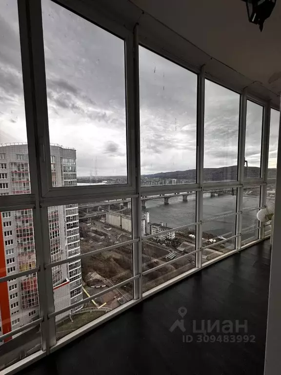 3-к кв. Красноярский край, Красноярск ул. Академика Киренского, 24 ... - Фото 1