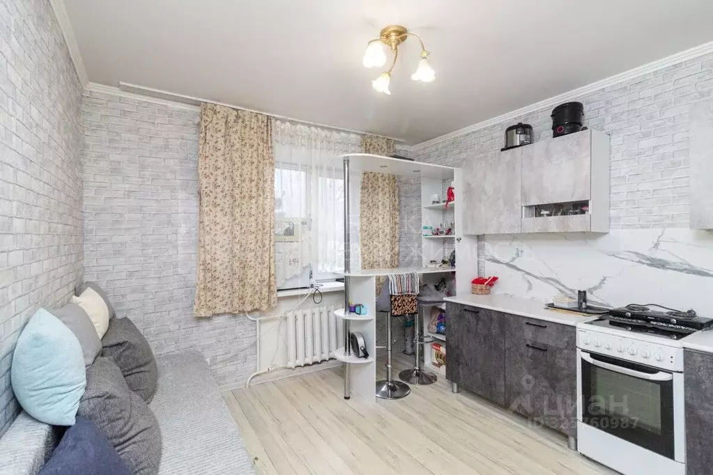 1-к кв. Тюменская область, Тюмень Антипино мкр, ул. Александра ... - Фото 1