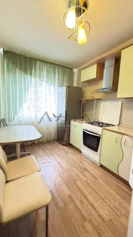 3-к кв. Татарстан, Набережные Челны ул. Шамиля Усманова, 37 (65.2 м) - Фото 1
