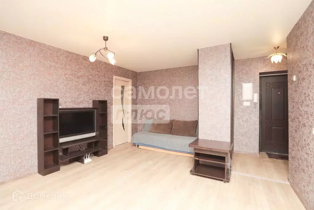 Продаётся 3-к квартира, 41.7 м - Фото 1